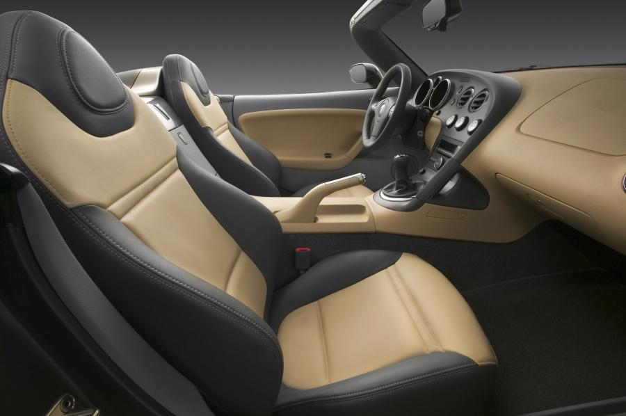  Pontiac Solstice 2006 года  (фото 9 из 126)